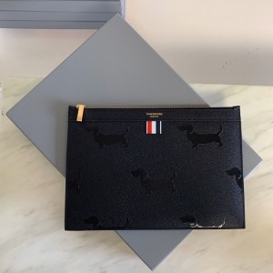 Thom Browne 2020 Leather Clutch Bag ,30/33cm - 톰브라운 2020 레더 남여공용 클러치백 THOB0087,30/33cm,블랙