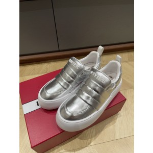 로저비비에 운동화