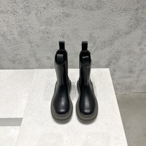 보테가베네타 남여공용 러그 첼시 부츠 굽 높이 5.5cm