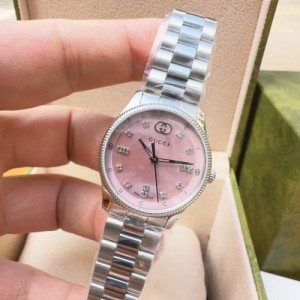 구찌 타임리스 시계 29mm