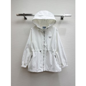 프라다 25ss 바람막이